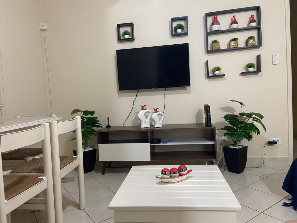 Apartamento Encantador No Guaruja, Praia Da Enseada - Apenas 600M Da Praia ! ภายนอก รูปภาพ